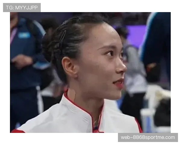 朱雪莹家的蹦床是镶金边的吧？