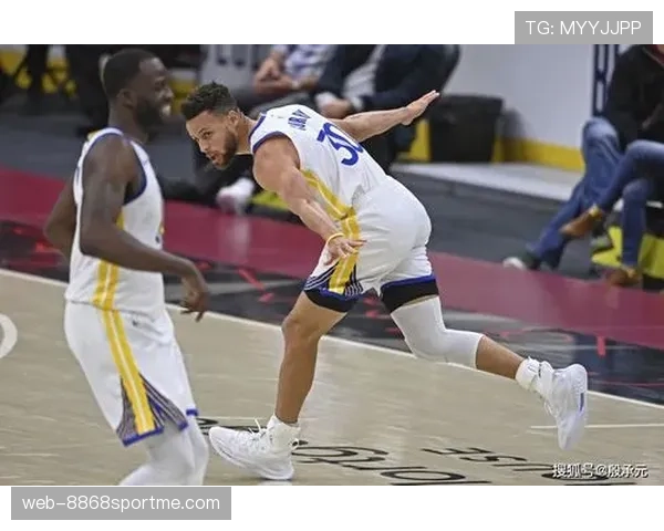 特雷·杨挡拆拉开空间提升得分效率显著超过队内后卫