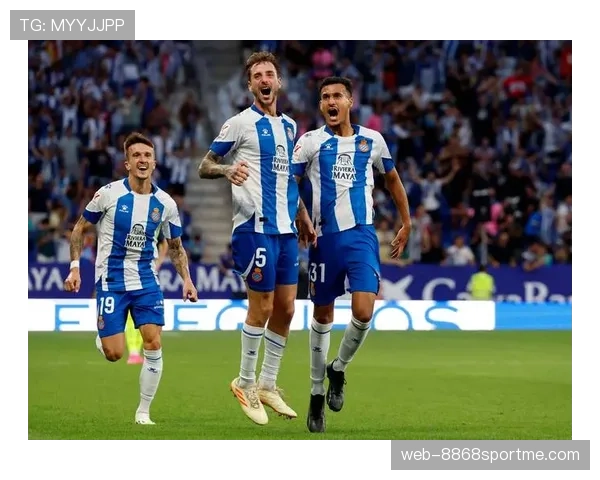 塞维利亚财政危机影响球队稳定性，对赛季走势形成制约